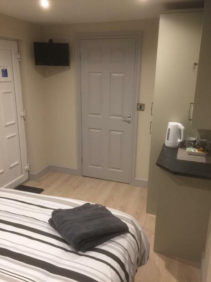 Private En-Suite Guestroom Ruthin Ngoại thất bức ảnh